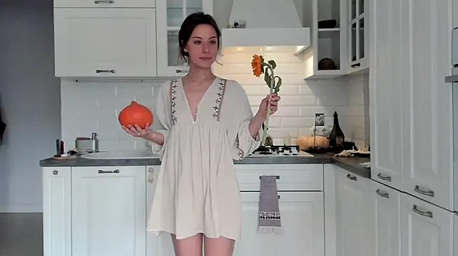 ElanNand - show booty