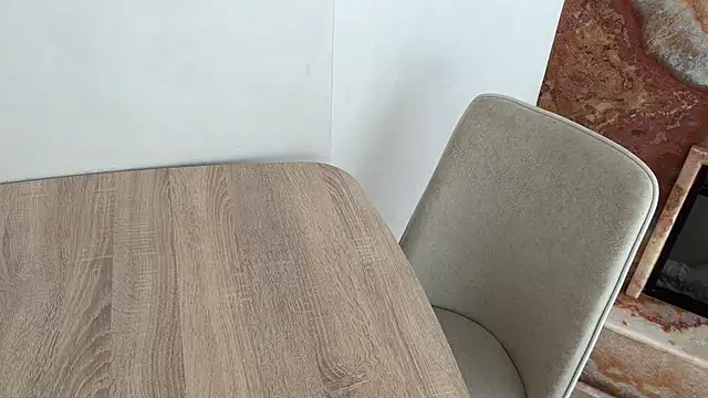 LunaLeonCoupleWife