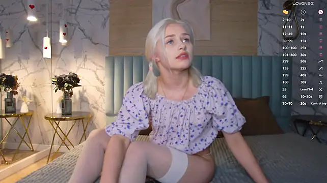 SandyShayes - tease with stockings