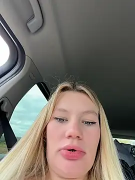 Justmilaa - ALL NAKED + BIG 🎁 LT