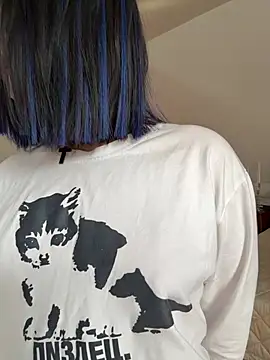 YourLittleDevil - A big squirt to start the day off right