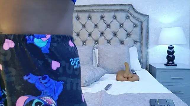 VickyWalles - twerkin your sexy girl song