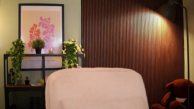 Lena_Laurent - turn my ass red🔥10 x Spanks🔥
