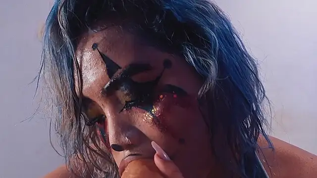 Agatha_humidity - Defruct my makeup with a lot of saliva