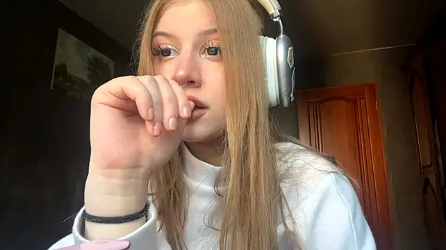 MyrtisBrighter - Play wyth pussy