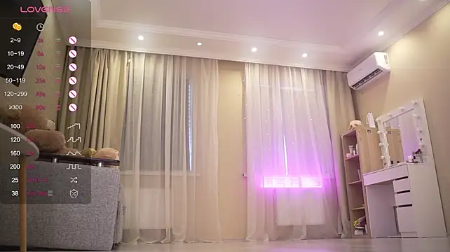Bananalizzy - Touch ass close up ♡