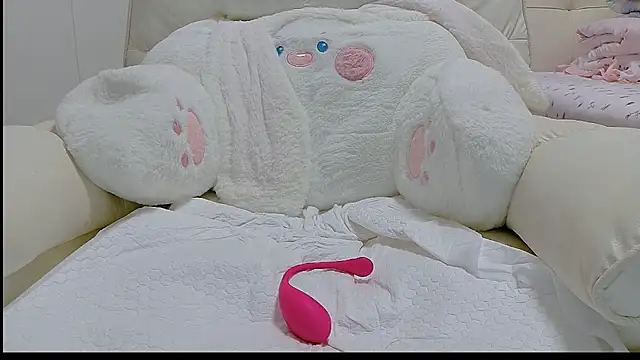Miya11888 - 全裸 m 腿小粉控制 5 分钟