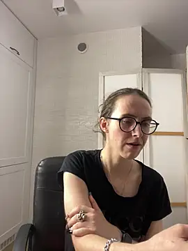 MartiniiSelenna - Show boobs