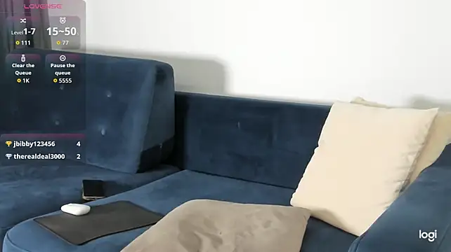 AmelinaLove - NAKED AND PLAY WITH PUSSY