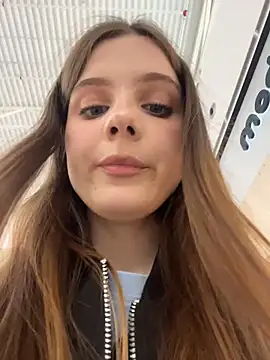 Lunabelle_ - make a juicy cameltoe close up