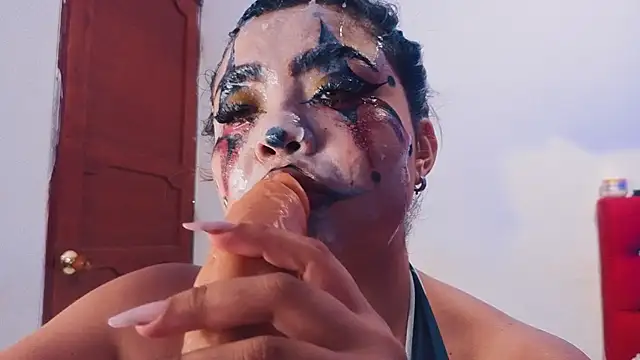 Agatha_humidity - Defruct my makeup with a lot of saliva