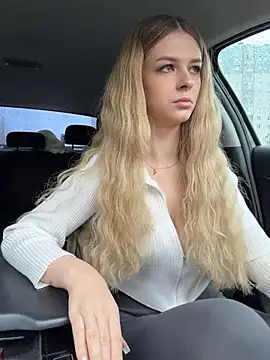 Love_Bri - Make my pussy very good