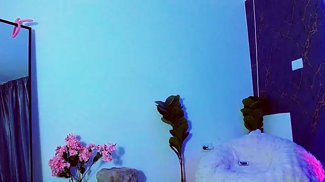 Lunna_Noirre - Make this pussy .. creamy ?