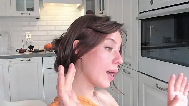 ElanNand - Striptease!!!
