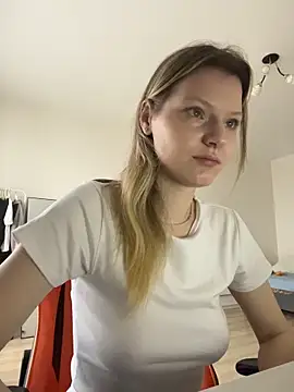 MaryHiggins - Licking nipples
