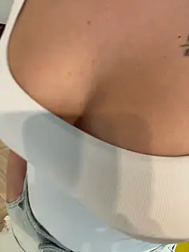 IveySin - Legs spread&jeans pussy tease