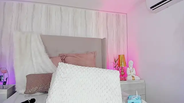 Cleo_johnson - ⭐fingering pussy (doggy)⭐