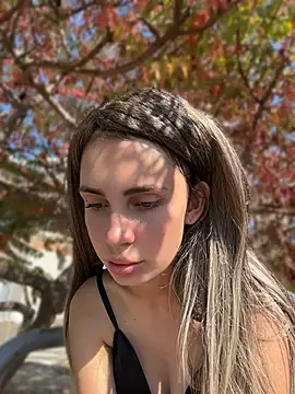 SandraCarter - Play with nipples in public