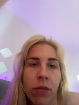 AriMiu - dildo in pussy