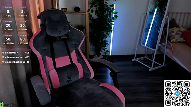 Necucuby - naked boobs massage