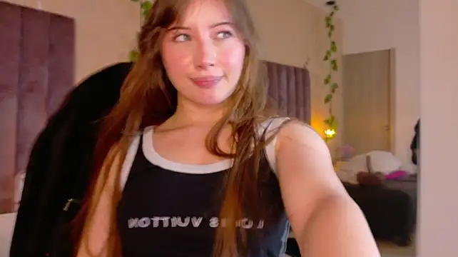 Dahlia_Rousse - Sucking a dildo with lots of saliva💦🍆