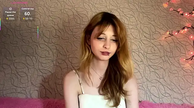 Hexie_doll - peek panty