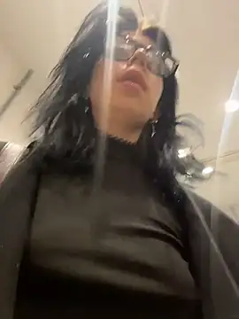 LishuMeow - Intense fingering of a tight pussy