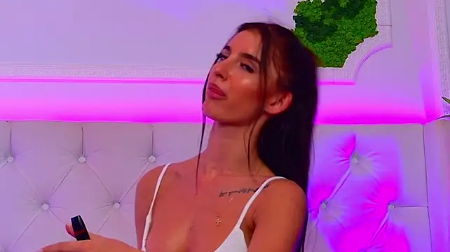 ElisaCharm - feel my pussy dripping😈