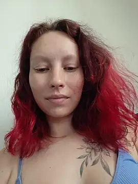 Frost_foxy - Naked and hot
