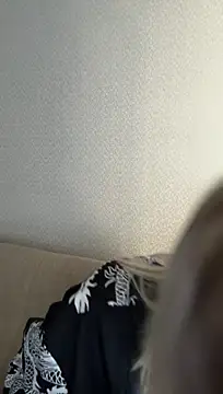 LizzettMorty - Playful lipstick👅