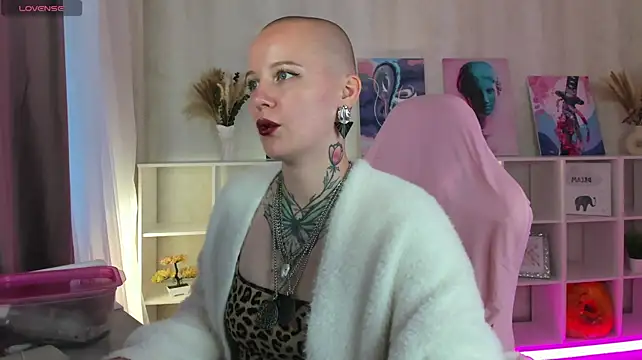 Ruby_Toreadorr - Handjob a dildo