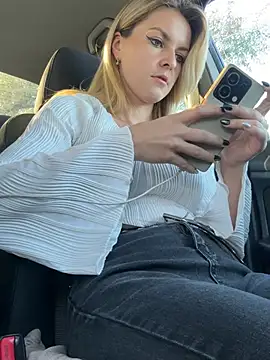YOOUR_EVAA - anal plug/dildo in pussy