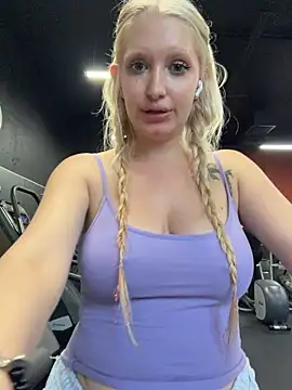 Elfi_InPublic - Camel toe+slap pussy LOUD in gym