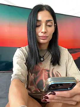 Vicky_luxe