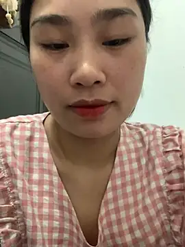 Emma-18t - Help me 🙏