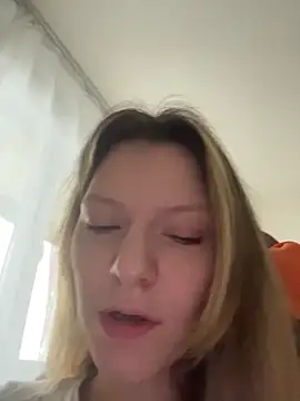 MaryHiggins - Licking nipples
