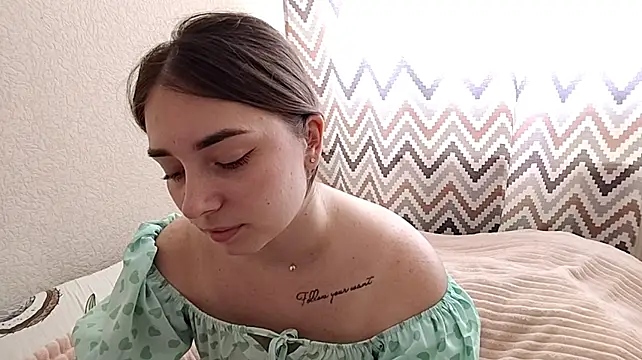 DishedEra - play bobs in bra