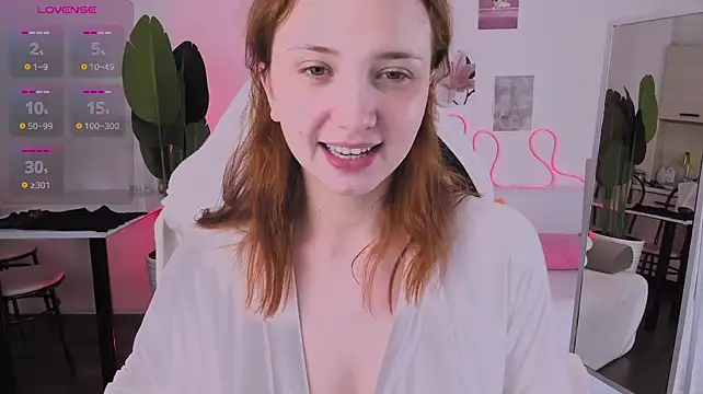 LittlePeach007 - Pussy play time