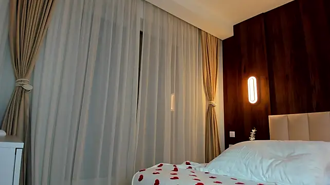 Saradiamond1 - Cumshow