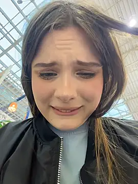 Lunabelle_ - touch this lips naughty suck for ya