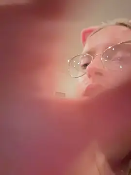 Evelunnyy - SUCK DILDO