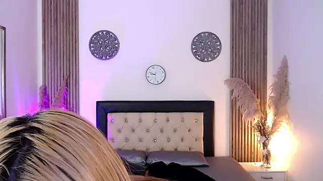 Sia_Foxx01 - Move panty to the side + spannking ass