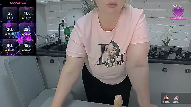 Erikaerika - smoke +hot bj