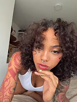 LizStorm_ - make that pussy get cream
