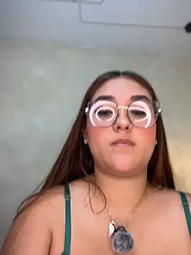 Tiny_Gray - FULL NUDE AND RUB PUSSY