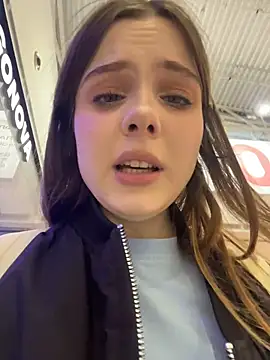 Lunabelle_ - upskirt risky right in the mall