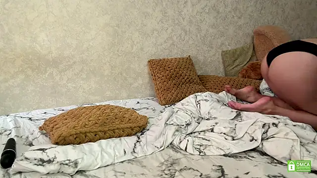 Lilya_De_Vie - Control my toy for 2 min