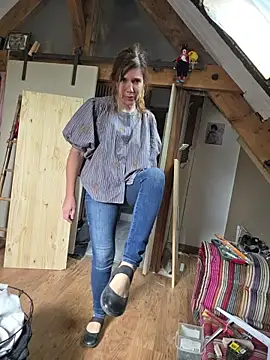 Lina_lou4 - Squirt (I go at 1pm)