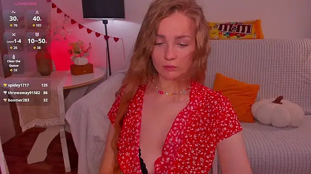 SweetMilkis - spit tits