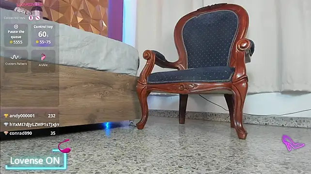 ChanelNylon - Show your sexy dress and shoes